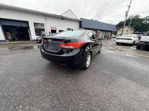 Used 2012 Hyundai Elantra GLS w/ Preferred Pkg 3 FWD image 30