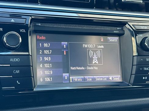 Used 2016 Toyota Corolla S image 17