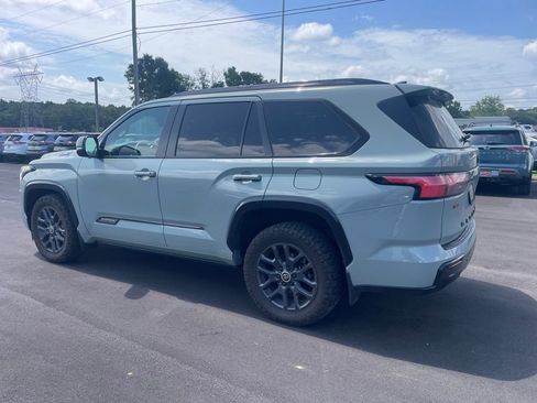 Used 2024 Toyota Sequoia Platinum RWD image 4