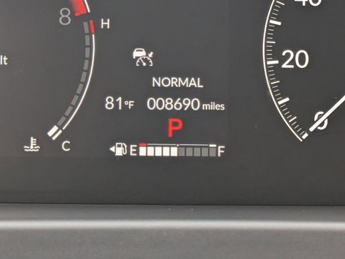 Used 2025 Honda Ridgeline Sport image 20