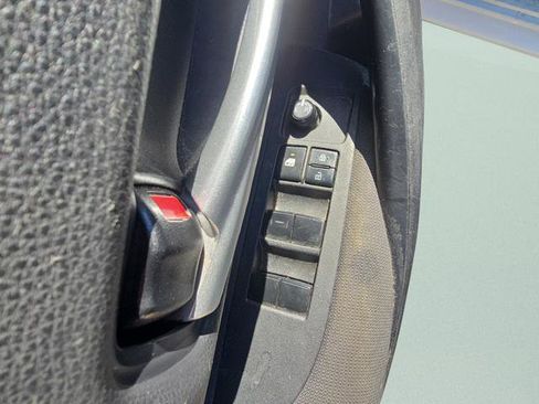 Used 2020 Toyota Corolla LE image 34