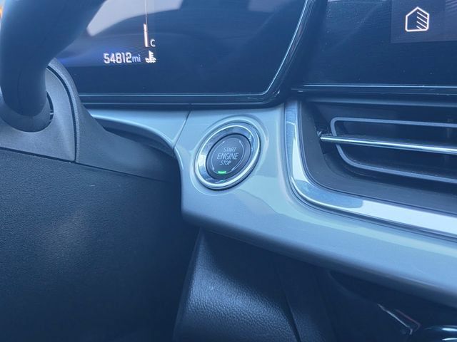 Used 2025 Chevrolet Trax LT FWD image 33