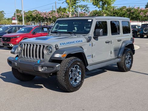 Used 2022 Jeep Wrangler Unlimited Rubicon 4xe w/ Cold Weather Group AWD/4WD image 7