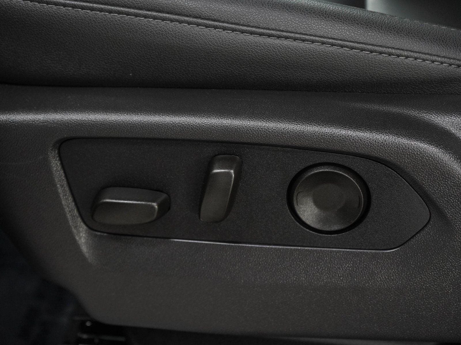 Used 2026 GMC Sierra 1500 Elevation w/ Elevation Premium Package AWD/4WD image 24