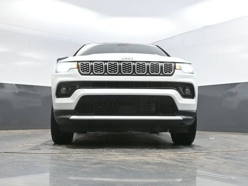 Used 2026 Jeep Compass Limited AWD/4WD image 45