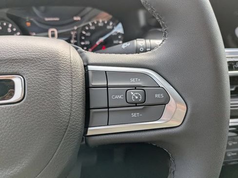 New 2026 Jeep Compass Latitude AWD/4WD image 25