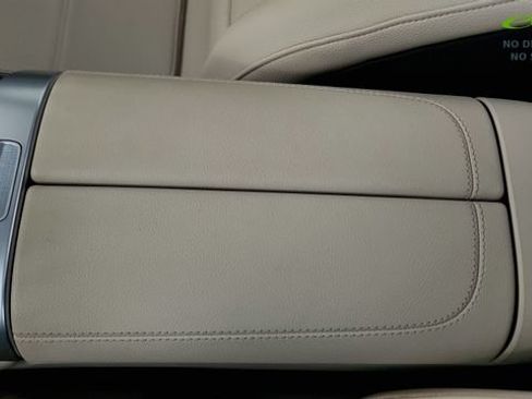 Used 2025 Mercedes-Benz GLC 350e 4MATIC image 69