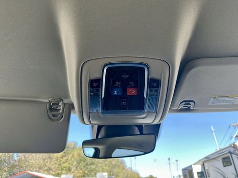 Used 2022 RAM 1500 Laramie image 25