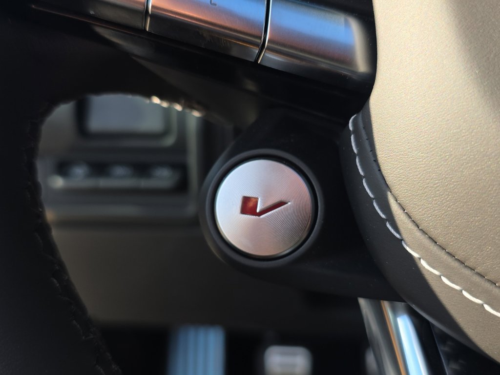Used 2026 Cadillac CT4 V Blackwing w/ LPO, Bronce Accent Package RWD image 27