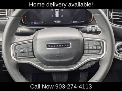 Used 2024 Jeep Wagoneer L Series II image 14