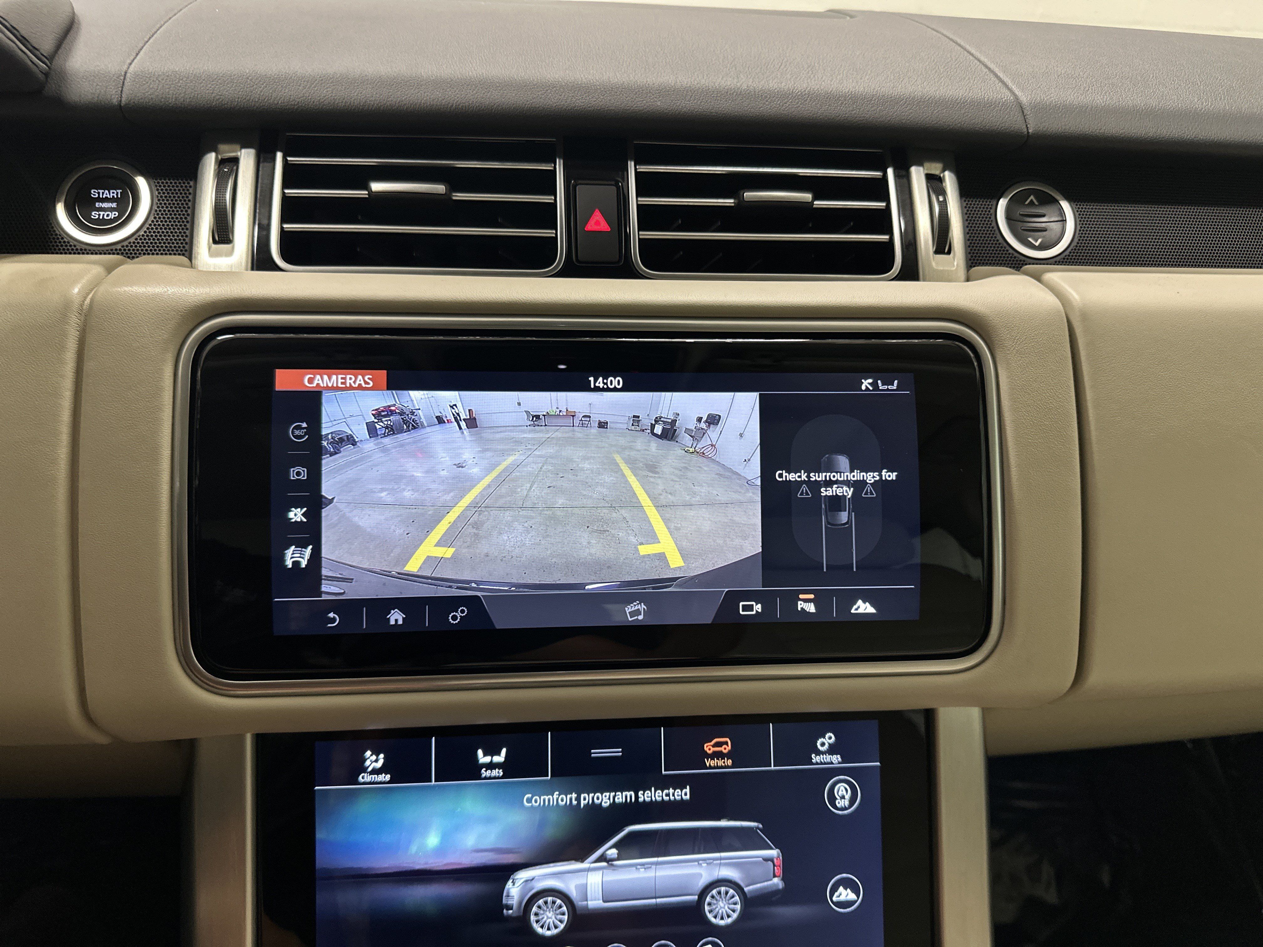 Used 2020 Land Rover Range Rover HSE AWD/4WD image 25