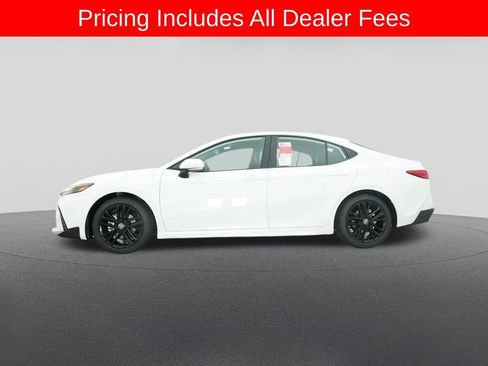 New 2026 Toyota Camry SE FWD image 19