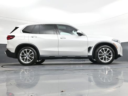 Used 2024 BMW X5 xDrive40i w/ Premium Package AWD/4WD image 64