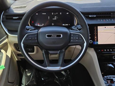 New 2026 Jeep Grand Cherokee Limited AWD/4WD image 25
