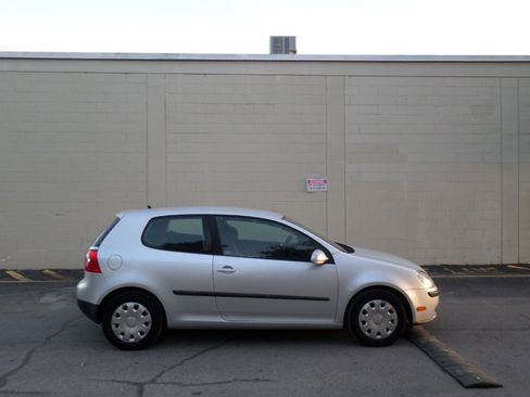 Used 2006 Volkswagen Rabbit 2-Door image 1