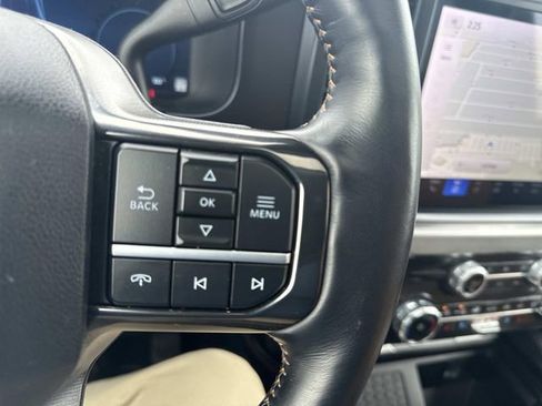 Used 2024 Ford F350 Platinum w/ FX4 Off-Road Package image 37