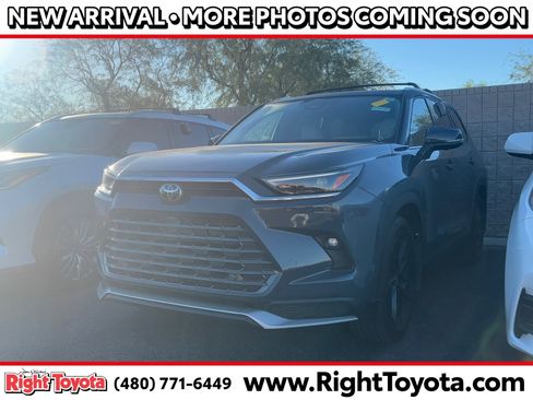 Used 2024 Toyota Grand Highlander AWD Hybrid image 1