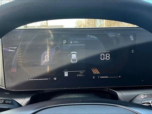 Used 2025 Kia K4 LXS image 12