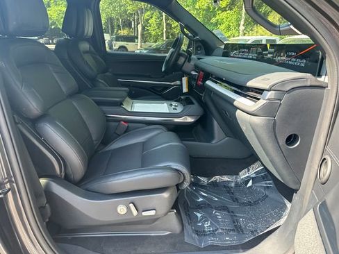 New 2026 Lincoln Navigator Reserve AWD/4WD image 15