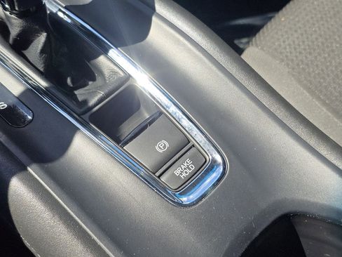 Certified 2022 Honda HR-V Sport image 28