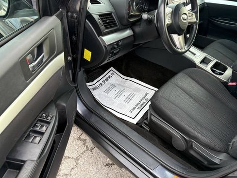Used 2011 Subaru Outback 2.5i AWD/4WD image 16