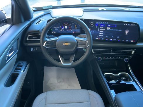 New 2026 Chevrolet Traverse LT w/ LPO, Floor Liner Package image 10