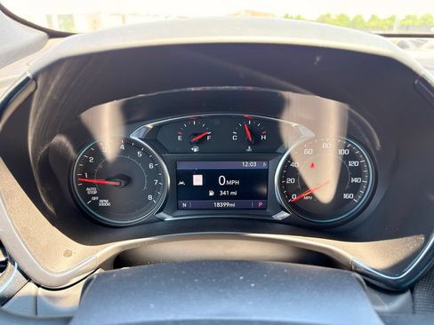 Used 2023 Chevrolet Equinox RS w/ RS Leather Package AWD/4WD image 17