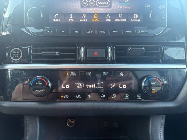 Used 2022 Nissan Pathfinder SL AWD/4WD image 32