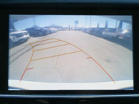 Used 2018 Buick Encore Preferred image 28