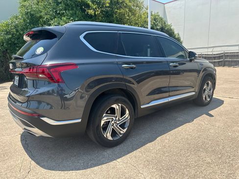 Used 2022 Hyundai Santa Fe SEL w/ Convenience Package FWD image 4