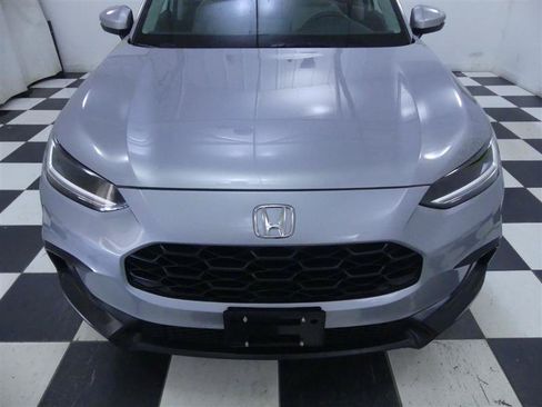 Used 2025 Honda HR-V LX image 26