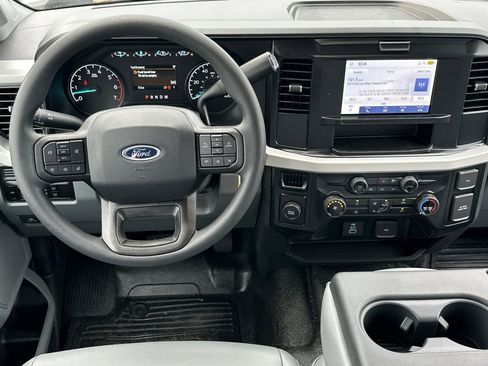 New 2026 Ford F250 XL w/ XL Chrome Package image 13