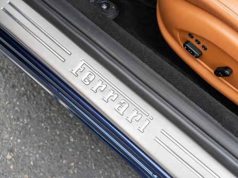 Used 2012 Ferrari California RWD image 21
