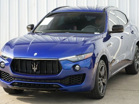 Used 2019 Maserati Levante image 47