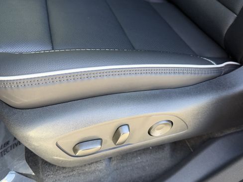 New 2026 GMC Acadia Denali w/ Super Cruise Package image 10