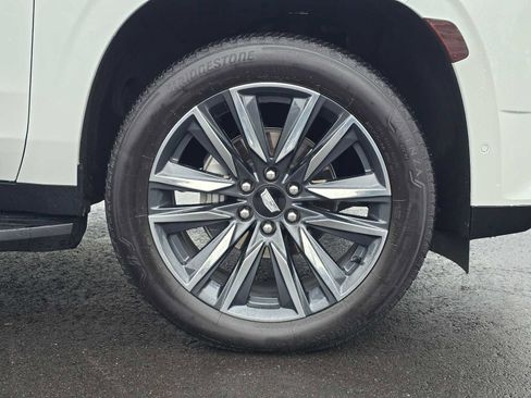 Used 2024 Cadillac Escalade Sport image 9