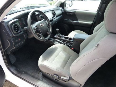 Used 2021 Toyota Tacoma SR image 33