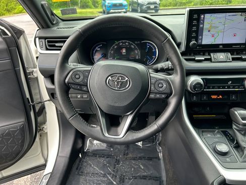 Used 2021 Toyota RAV4 XSE AWD/4WD image 21