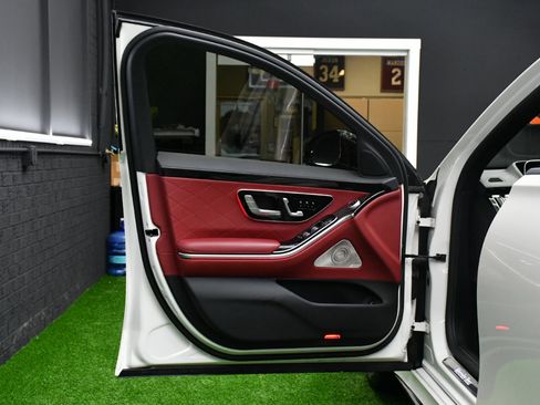 Used 2022 Mercedes-Benz S 580 4MATIC Sedan image 16