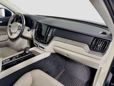 Certified 2023 Volvo XC60 B5 Plus w/ Climate Package FWD image 29