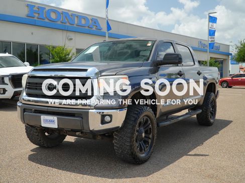 Used 2017 Toyota Tundra SR5 image 1