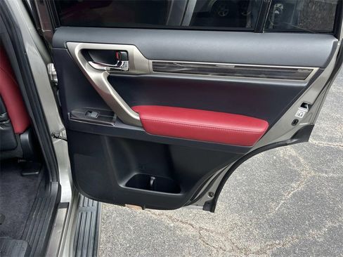 Used 2021 Lexus GX 460 Premium image 19