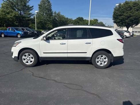 Used 2016 Chevrolet Traverse LS FWD image 8