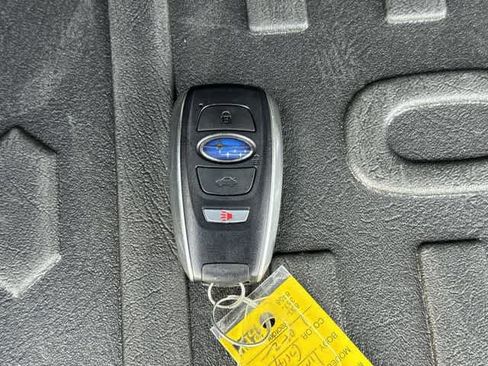 Used 2025 Subaru Outback Limited w/ Popular Package #2 AWD/4WD image 32