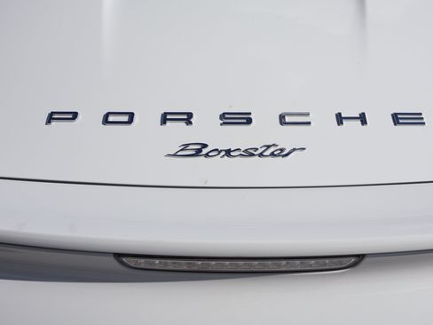 Used 2013 Porsche Boxster RWD image 9