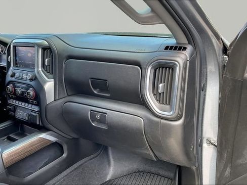 Used 2020 Chevrolet Silverado 1500 RST AWD/4WD image 18