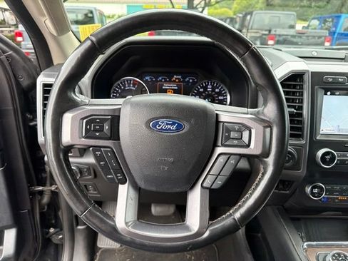 Used 2019 Ford Expedition Platinum AWD/4WD image 24