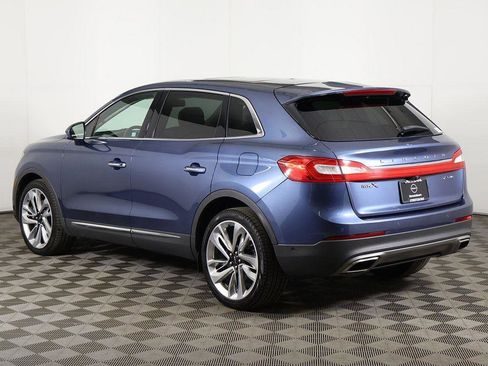 Used 2018 Lincoln MKX Reserve w/ Driver Assistance Package image 3