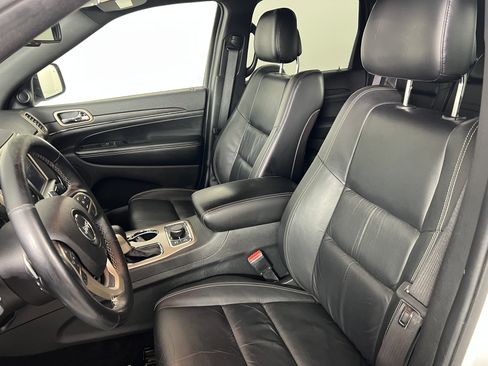 Used 2016 Jeep Grand Cherokee Limited image 16