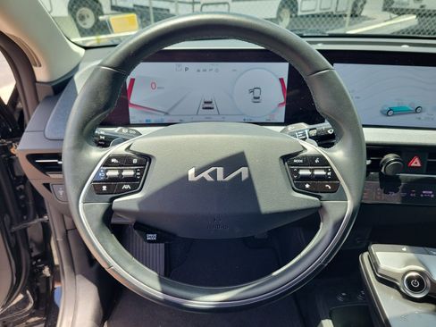 Used 2024 Kia EV6 Light RWD image 16